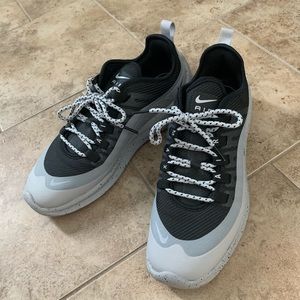 Nike Air Max Axis